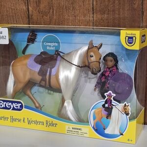 Breyer Freedom Series Palomino Quarter Horse Charm Western Rider Gabi New In Box